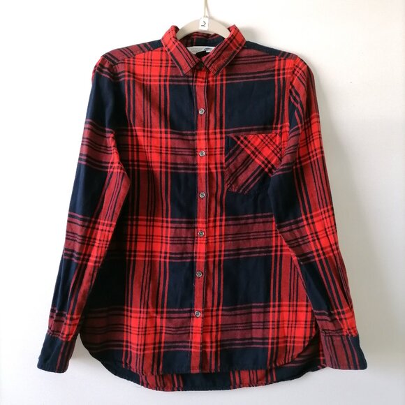 Old Navy Womens Red Black Long Sleeve Plaid The Classic Button Up Shirt Size M - Picture 1 of 6
